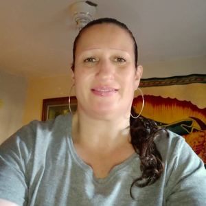 Meet your Posher, Estelene